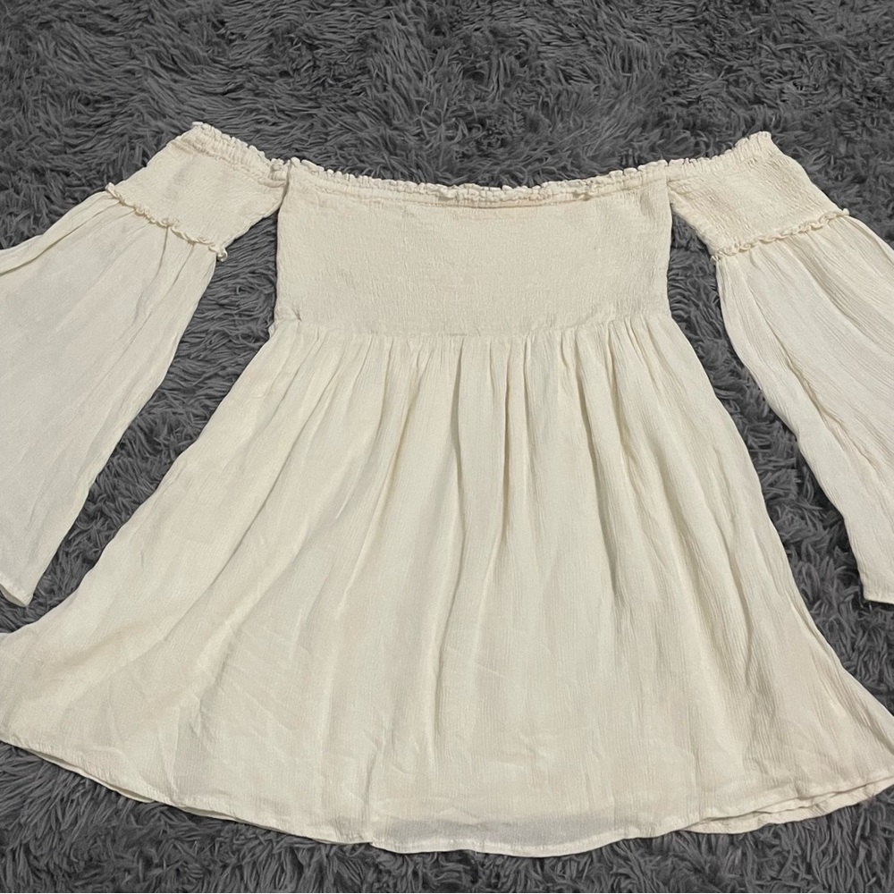 Ecoté Off-The-Shoulder Smocked Dress - Picture 4 of 9